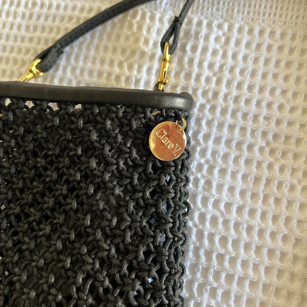 Clare V Poche : Black Circle Crochet